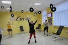 Тренировки в стиле 80-х в клубе FitCurves Севастополь-4